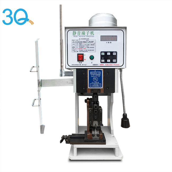 Machine de sertissage d'épissure de fil de cuivre/câble automatique